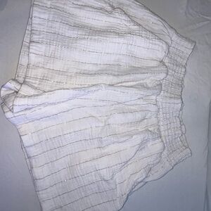 High-Waist White Textured Elastic-Waist Women’s Shorts